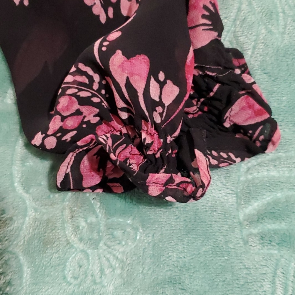 Elle Blouse - Picture 5 of 6